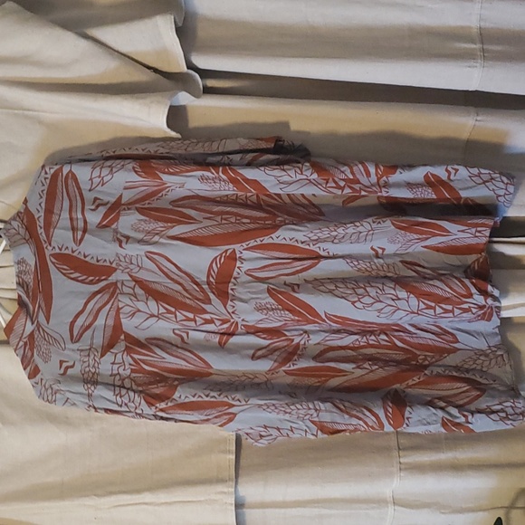 Missing Polynesia Aloha Short. Grayish blue and Rust colored. Size 4xl. - Picture 4 of 4